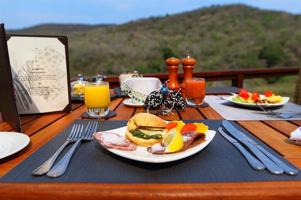 Amakhosi Safari Lodge